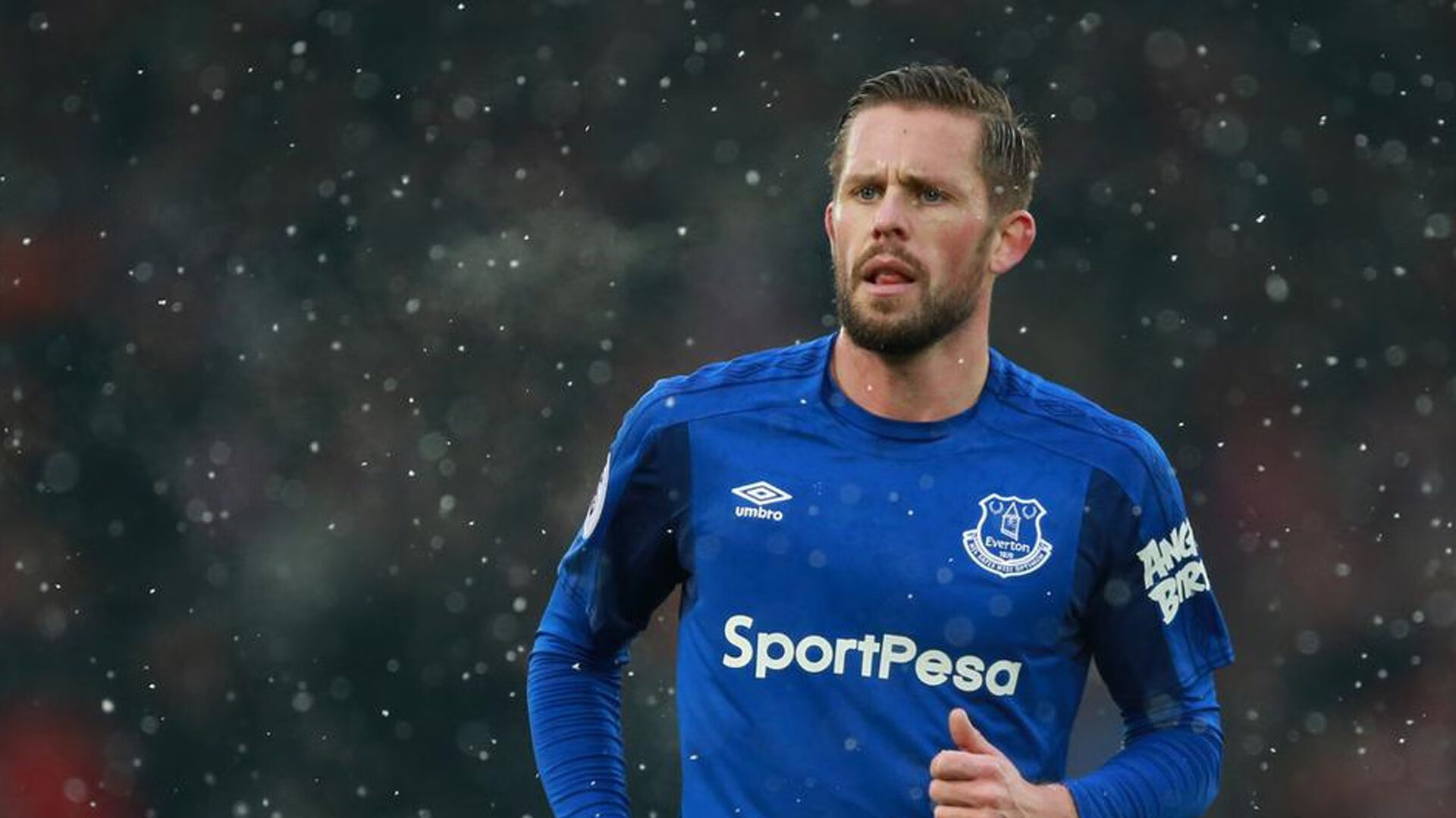 九游体育网页版-丁俊晖比赛期间保持专注稳定发挥,丁俊晖日常训练