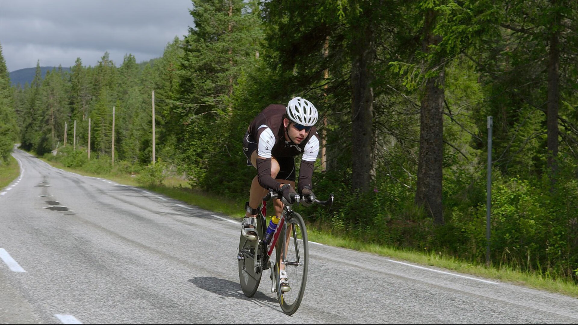 九游体育官网首页-世界杯绝对童话：逆境中的英雄崛起，世界杯绝杀